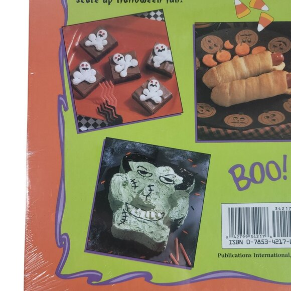 Frightfully Fun Halloween Cookbook Recipes Hardcover Wrapped Vintage NEW 2000 - Picture 5 of 6